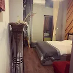 Guest House People